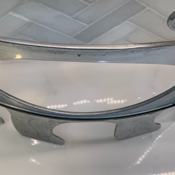 Vintage Concave Aluminum Doggie Frame - Picture 5 of 15